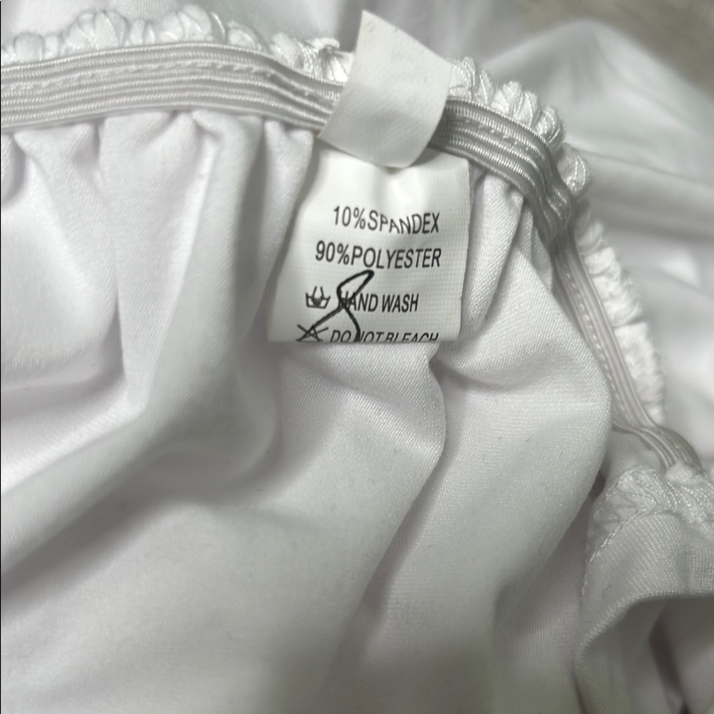 Elegant White Mini Dress - Picture 5 of 7